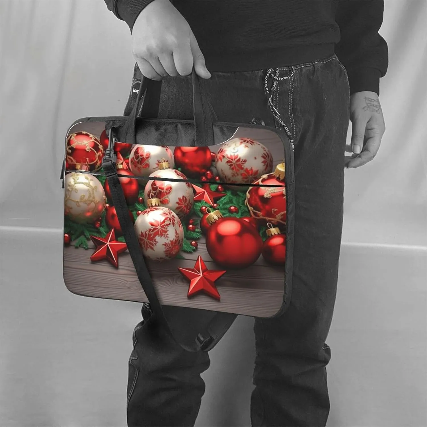 Xmas Balls Print Laptop Shoulder Bag With Shoulder Strap Briefcase Slim Computer Bag For Women Men