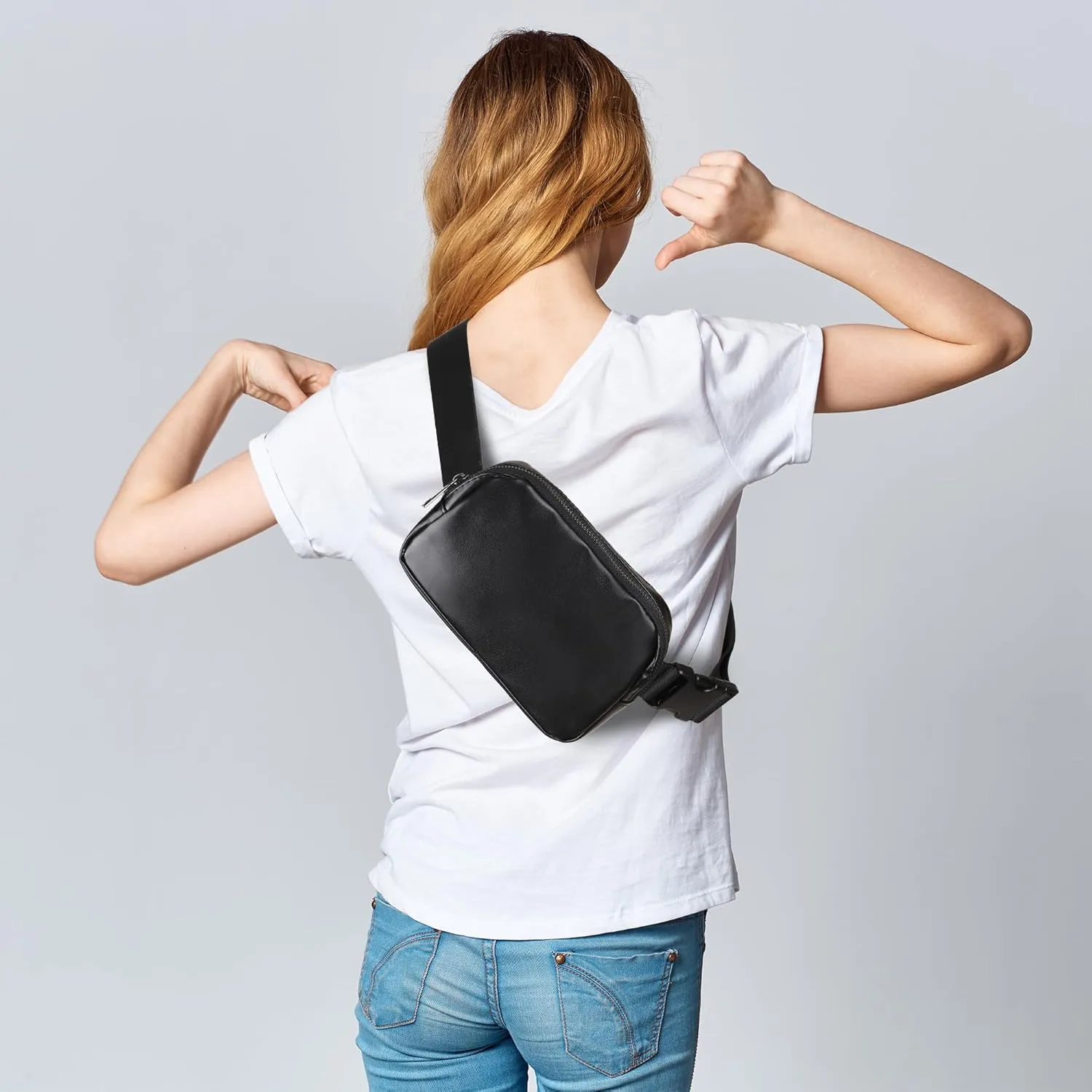 ZPN Mini Fanny Pack Belt Bag for Women and Men, Fashionable Waterproof Waist Pack with Adjustable Strap for Traveling, Hiking, Jogging, Cycling (PU Black)